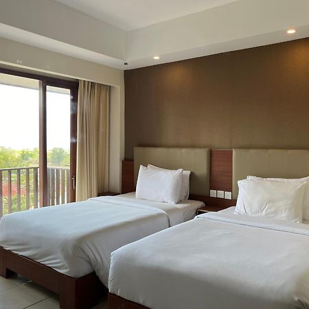 New Kuta Hotel By Lorin 乌鲁瓦图 外观 照片