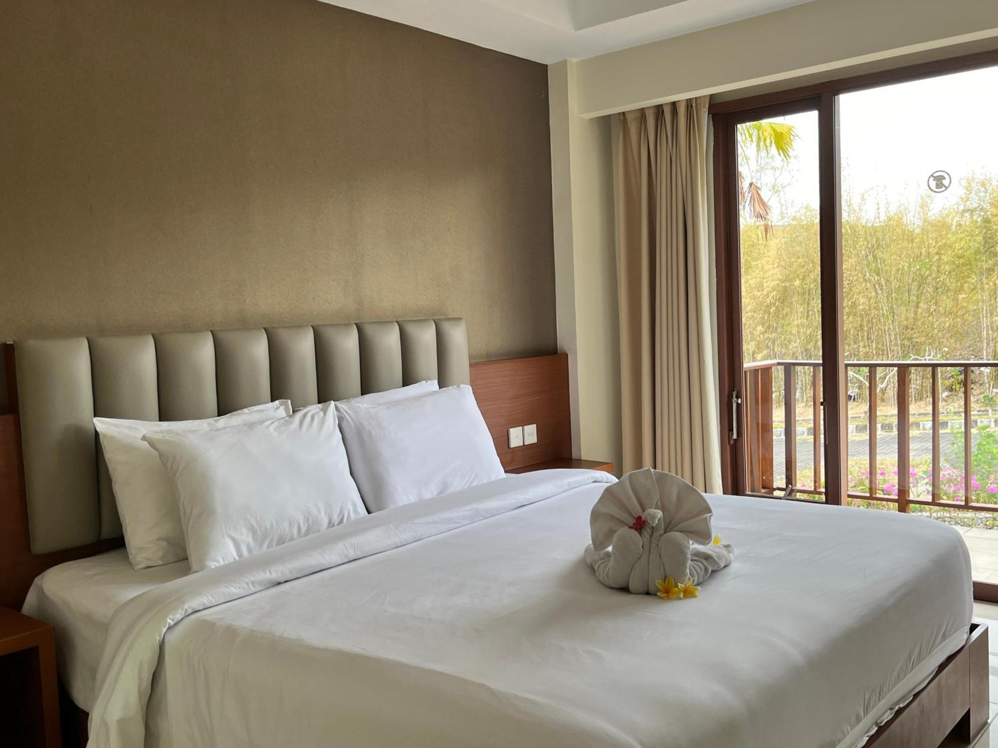 New Kuta Hotel By Lorin 乌鲁瓦图 外观 照片